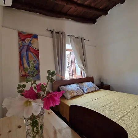 The Rock House - Beautiful Countryside With Mandarins Oranges And Olive Trees,. Near Limassol At Eptagonia Village. Semesterbostad