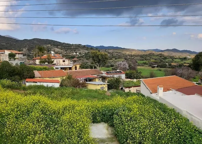 The Rock House - Beautiful Countryside With Mandarins Oranges And Olive Trees,. Near Limassol At Eptagonia Village. * Ephtagonia