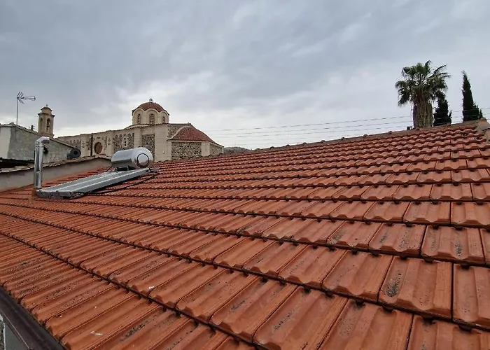 Prázdninový dům The Rock House - Beautiful Countryside With Mandarins Oranges And Olive Trees,. Near Limassol At Eptagonia Village. *