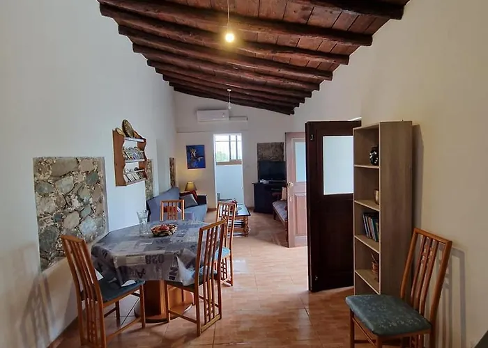 The Rock House - Beautiful Countryside With Mandarins Oranges And Olive Trees,. Near Limassol At Eptagonia Village. * Ephtagonia