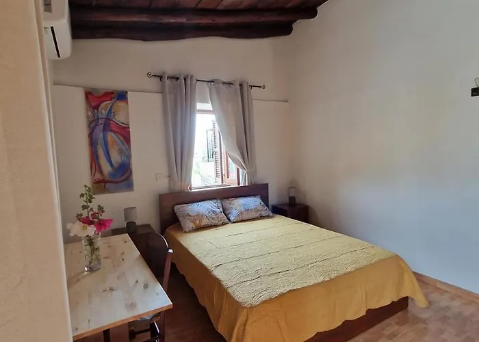 The Rock House - Beautiful Countryside With Mandarins Oranges And Olive Trees,. Near Limassol At Eptagonia Village.