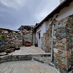 Vakantiehuis The Rock House - Beautiful Countryside With Mandarins Oranges And Olive Trees,. Near Limassol At Eptagonia Village.