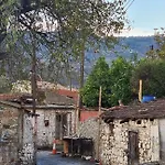 The Rock House - Beautiful Countryside With Mandarins Oranges And Olive Trees,. Near Limassol At Eptagonia Village. Vakantiehuis *
