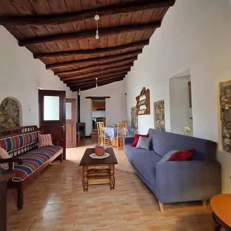 The Rock House: Rustic Retreat In Eptagonia's Citrus Groves Holiday home