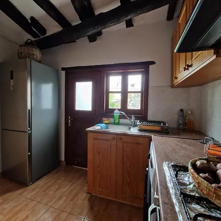 The Rock House: Rustic Retreat In Eptagonia's Citrus Groves Holiday home *