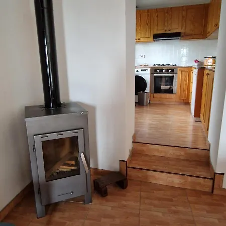 The Rock House - Beautiful Countryside With Mandarins Oranges And Olive Trees,. Near Limassol At Eptagonia Village. Дом отдыха