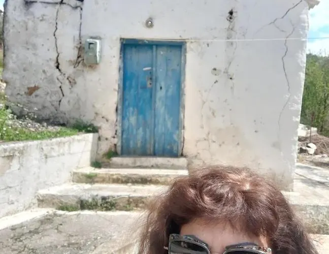 Feriehus The Rock House - Beautiful Countryside With Mandarins Oranges And Olive Trees,. Near Limassol At Eptagonia Village. Ephtagonia