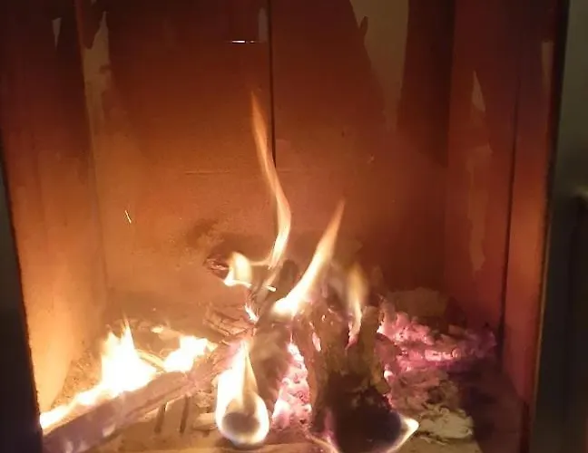 Holiday home The Rock House: Rustic Retreat In Eptagonia's Citrus Groves *