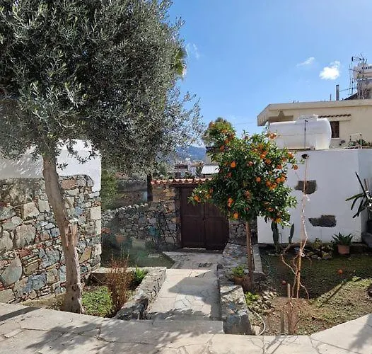 The Rock House - Beautiful Countryside With Mandarins Oranges And Olive Trees,. Near Limassol At Eptagonia Village. * Ephtagonia